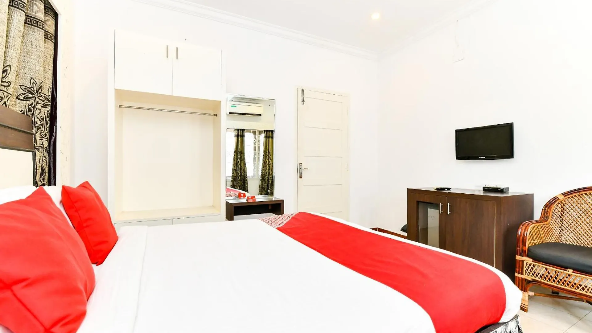 Oyo Flagship 16659 Keyen Arcade Hotel Kochi 3*,