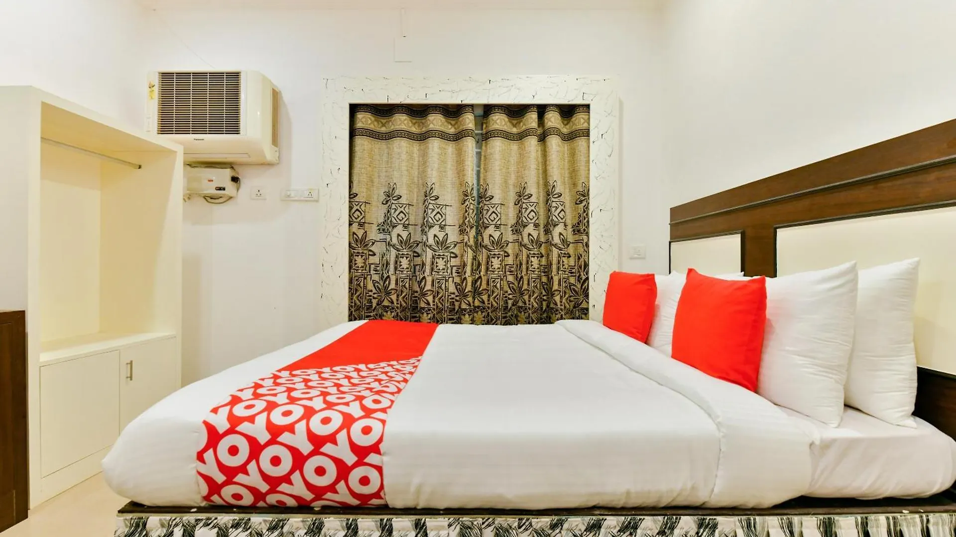 Oyo Flagship 16659 Keyen Arcade Hotel Kochi 3*,  India